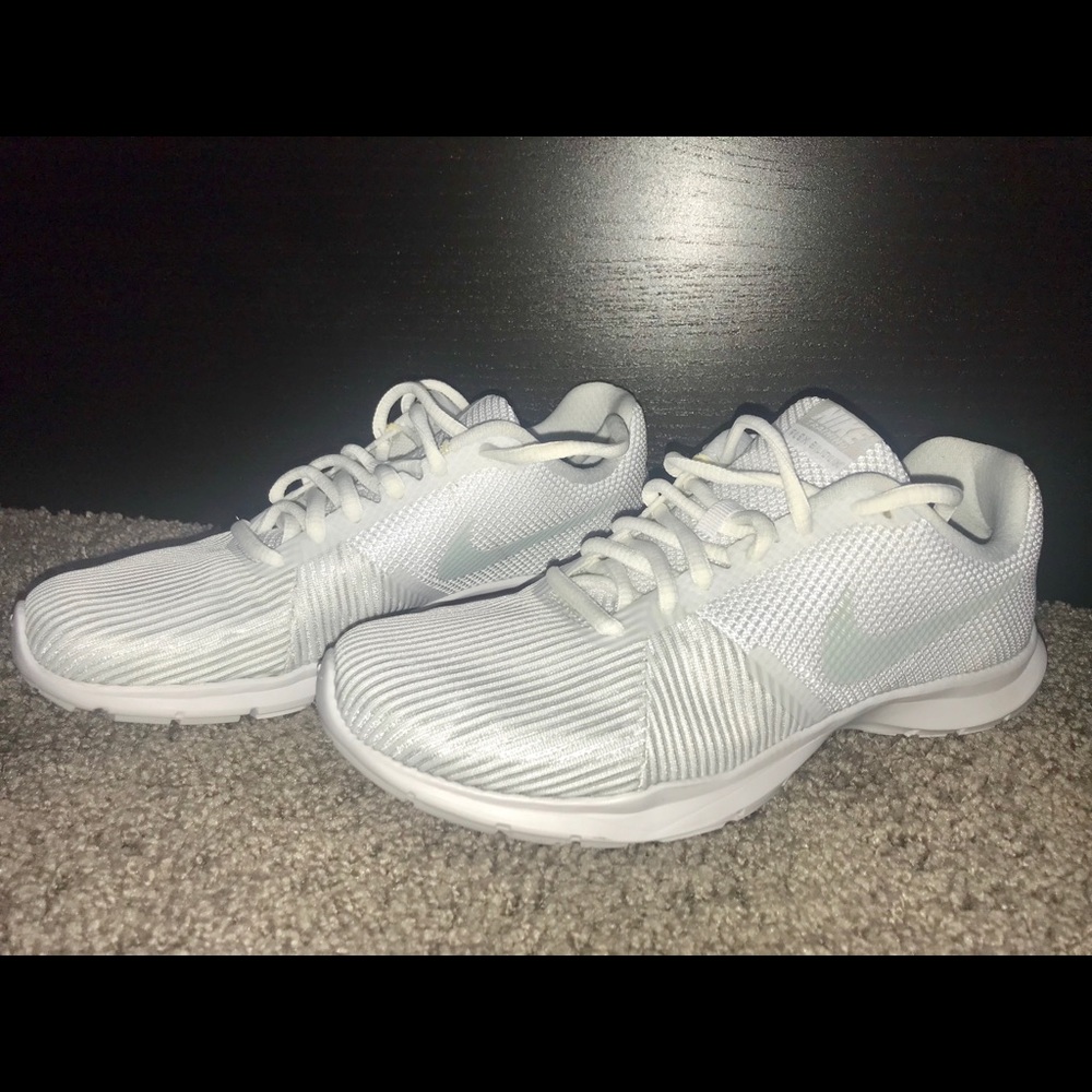 Nike Flex (white)